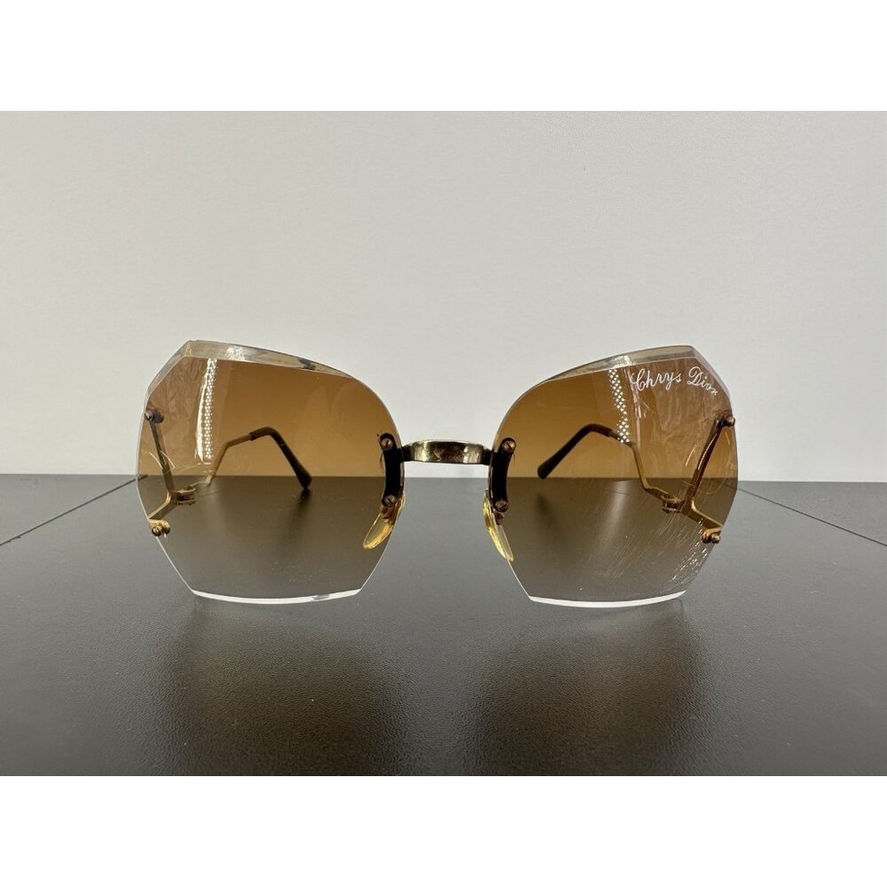 Vintage Taiwan R.O.C. Oversized Amber Metal Frame Sunglasses (C3-09)